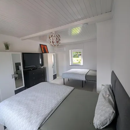 Haus Haiderbach Naehe A3 Apartamento *